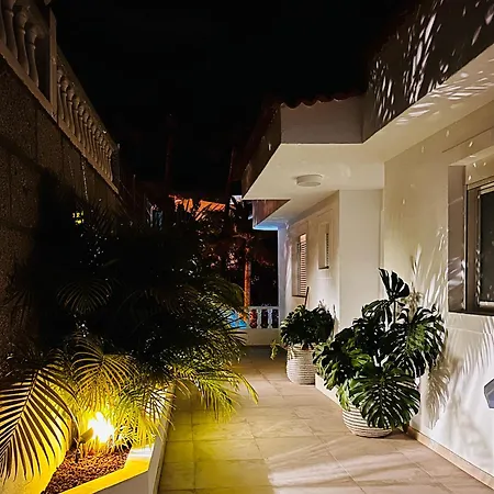 Margarita Ocean View Вилла Адехе